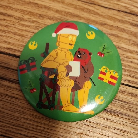 LF Other - Festive Star WARS Robot and Bear PIN